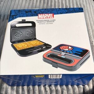 Marvel Spider-Man Compact Chibi Waffle Maker - Red, Blue, Black